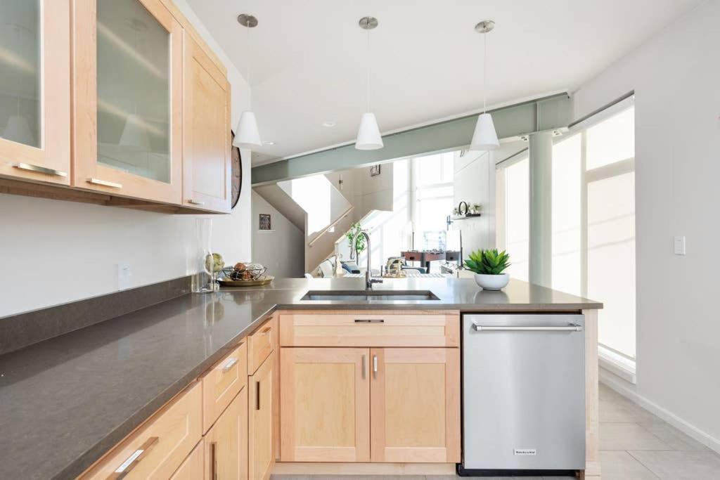 Upscale 3Br Penthouse By Cozysuites Ινδιανάπολη Εξωτερικό φωτογραφία